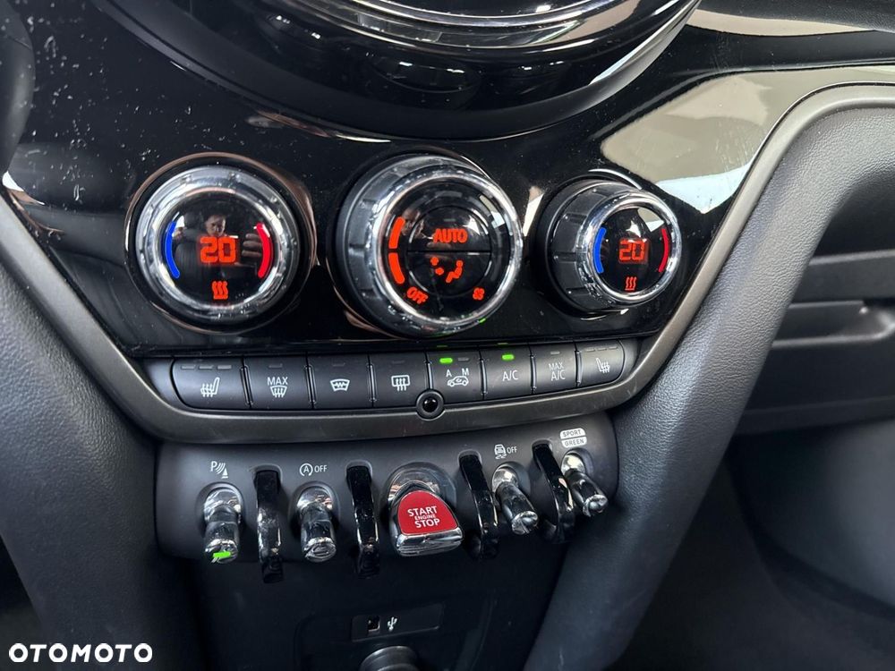MINI John Cooper Works - 30