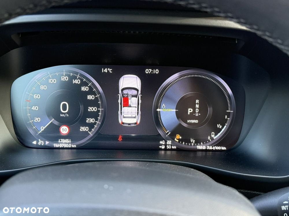 Volvo XC 40 T4 Recharge DKG Plus Bright - 18