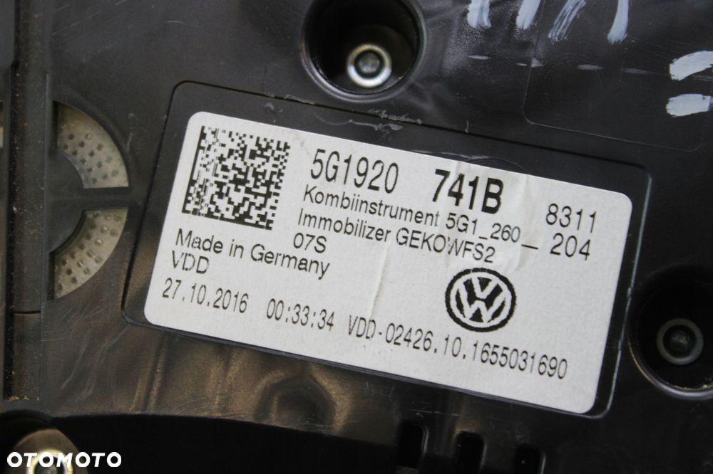 LICZNIK ZEGARY EUROPA 5G1920741B LIFT VW GOLF VII 7 1.6 TDI 17R - 9