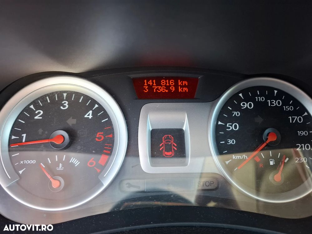 Renault Clio III 1.5 dCi Authentique - 9