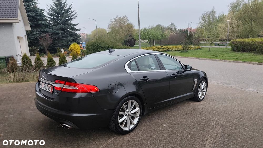Jaguar XF 3.0 V6 Kompressor AWD - 18