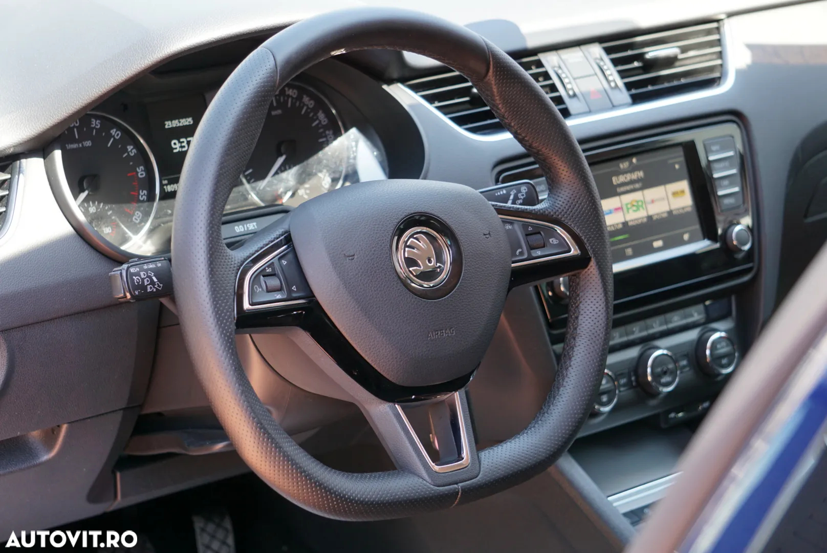 Skoda Octavia Combi 2.0 TDI Ambition - 5