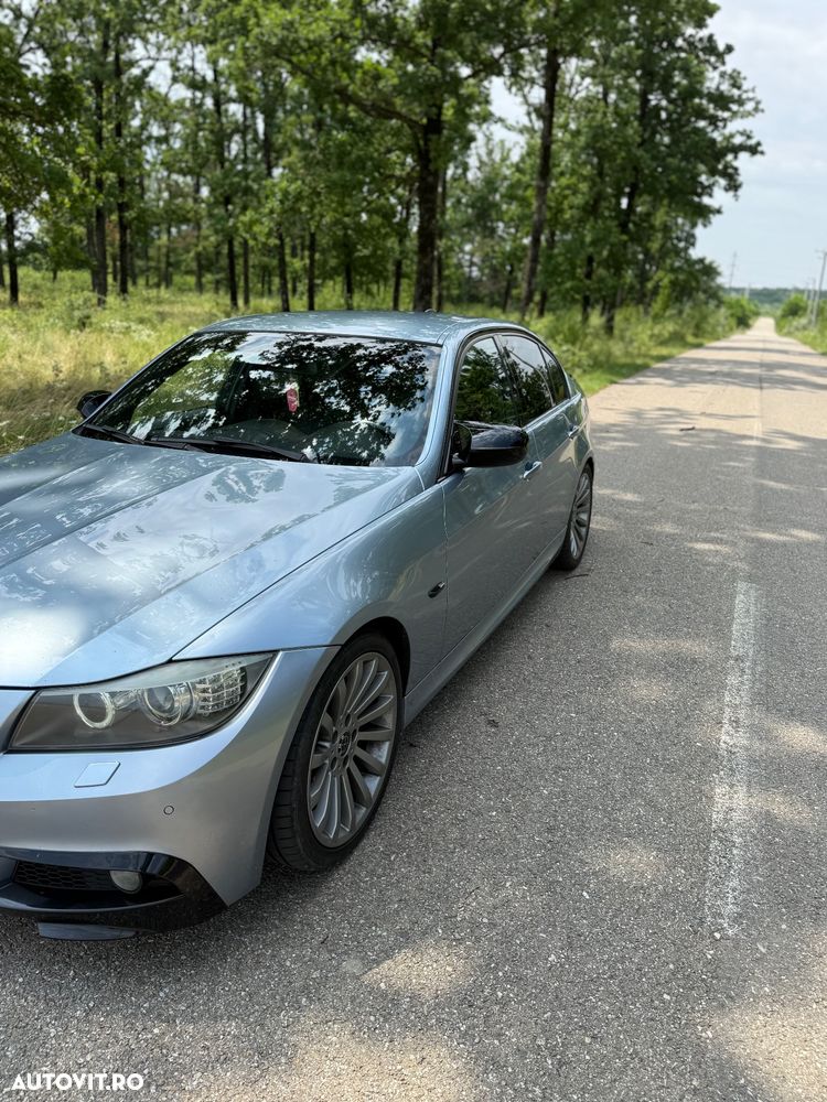 BMW Seria 3 320d DPF Aut. - 2
