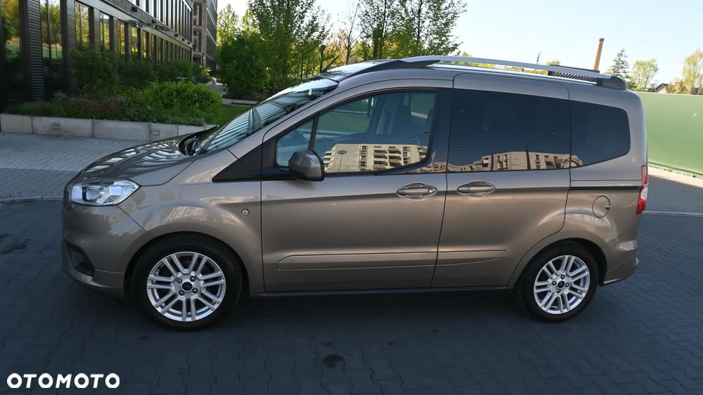 Ford Tourneo Courier 1.0 EcoBoost Titanium - 1