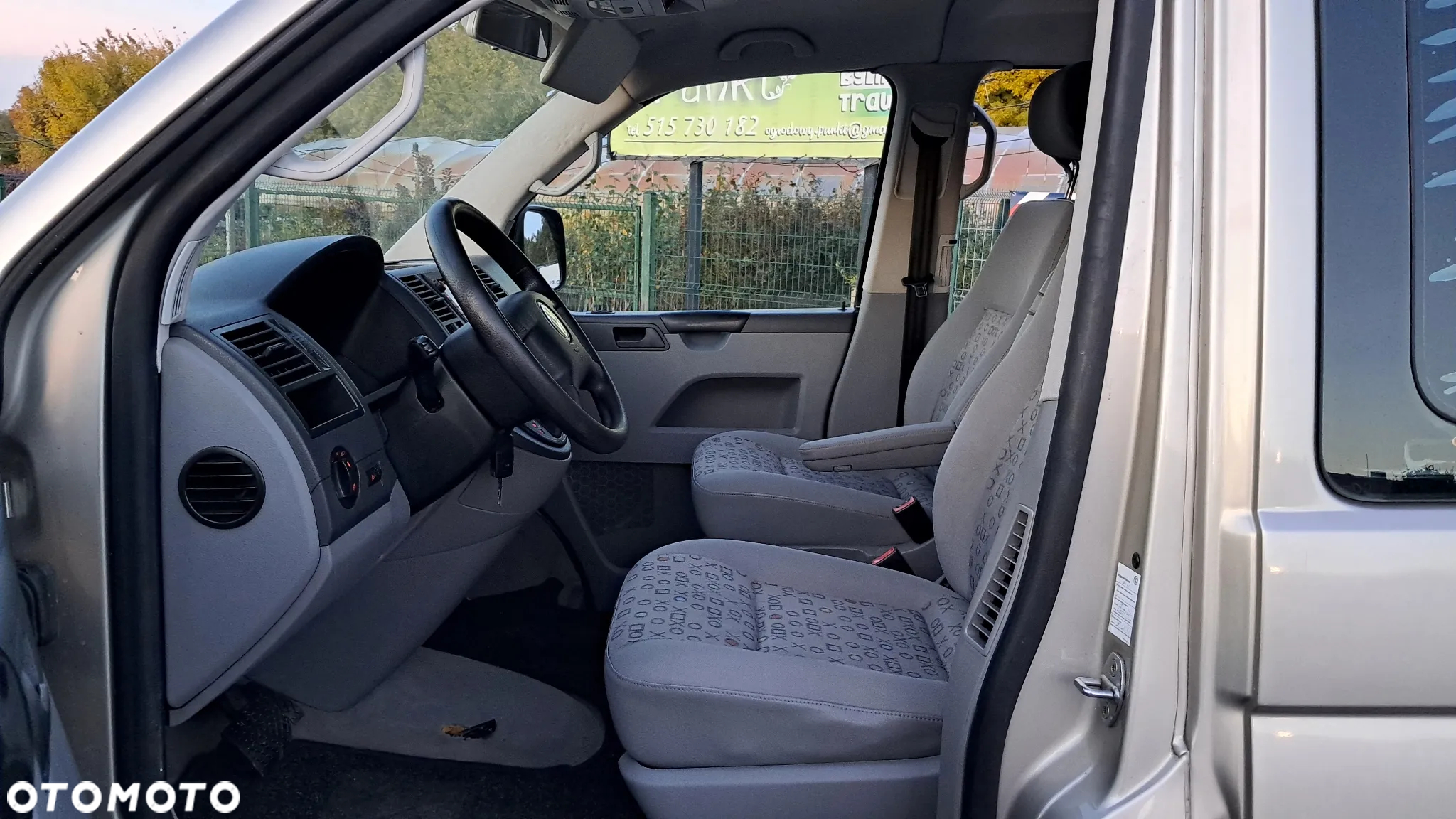 Volkswagen Transporter - 12