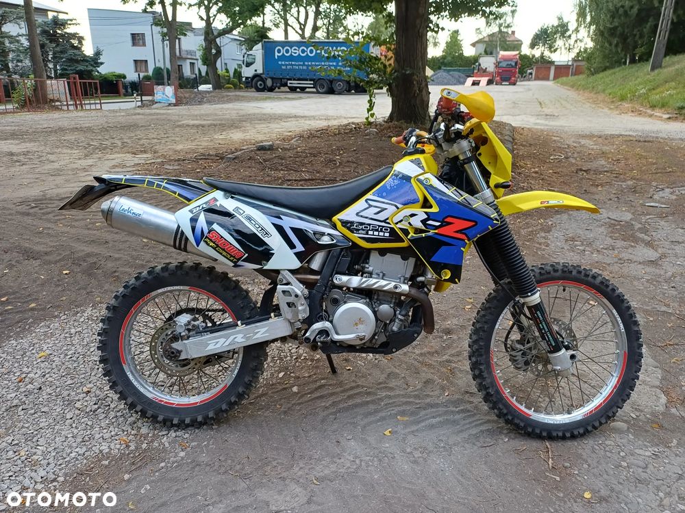 Suzuki DR-Z - 4