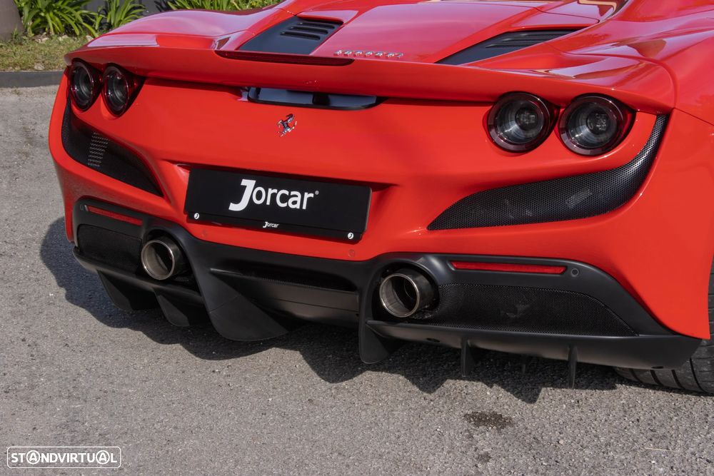 Ferrari F8 Tributo Spider - 24