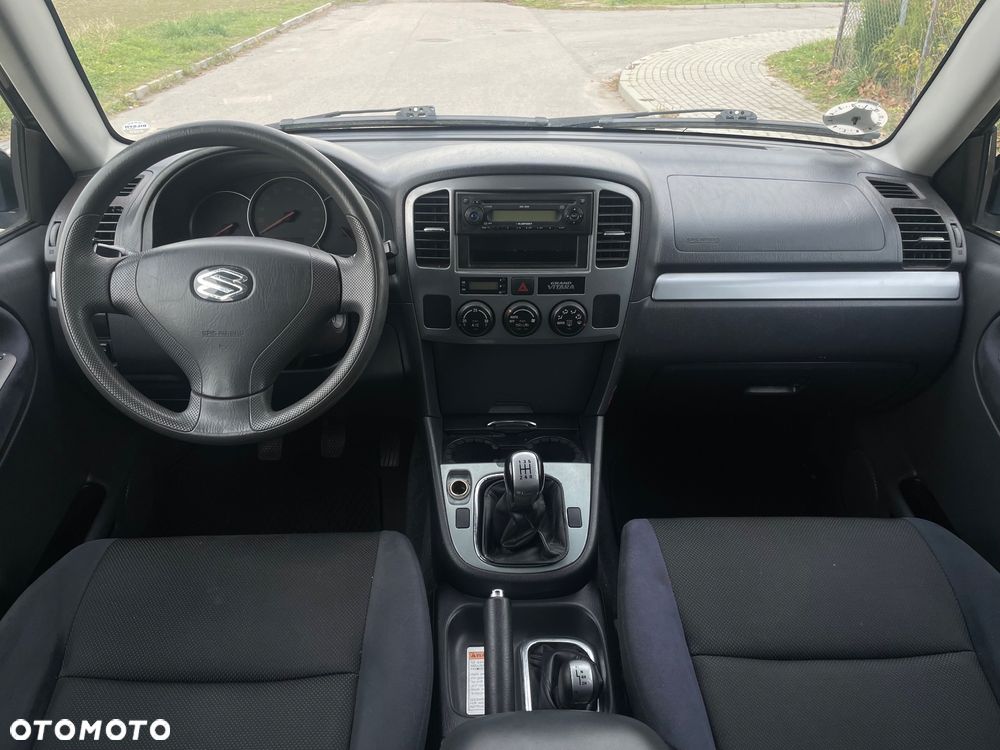 Suzuki Grand Vitara 2.0 Comfort - 11