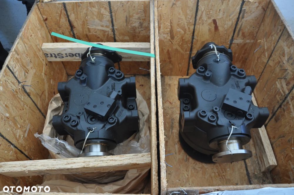 Silnik jazdy Hydromotor Case 5088 5130 5140 6088 6130 6140 7088 7130 7140  87648796 - 1