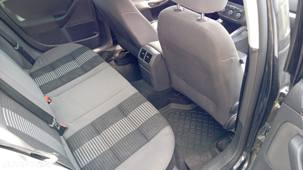 Volkswagen Golf 1.6 United - 6