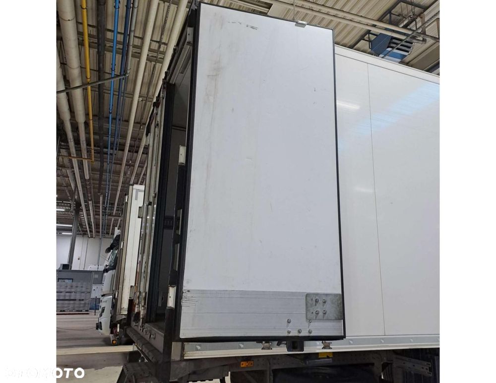 Schmitz Cargobull SKO FP 60 Carrier Vector 1550 - 6