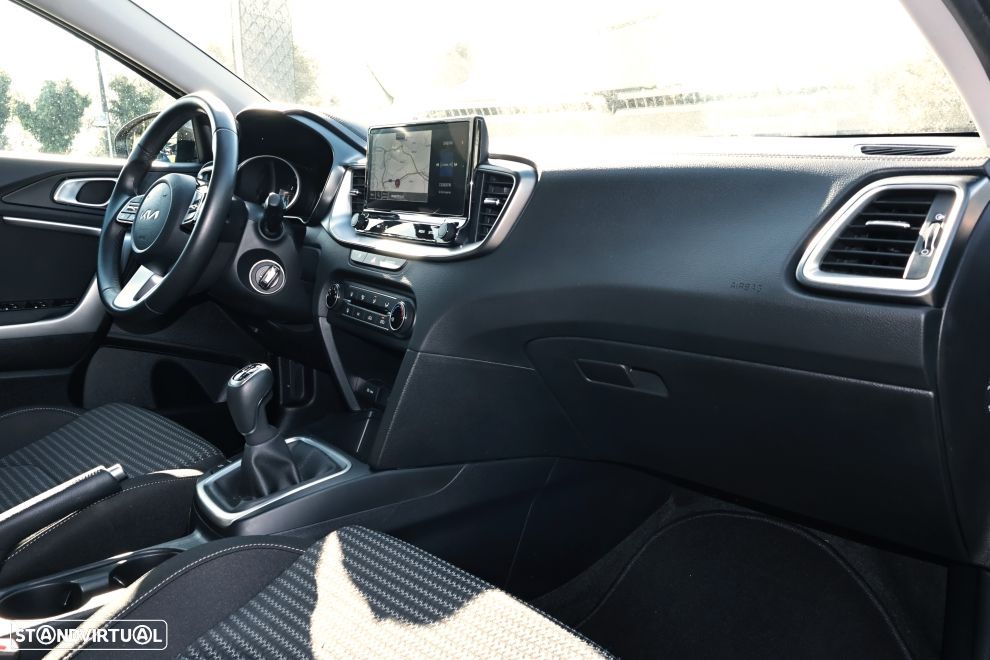 Kia XCeed 1.0 T-GDI Dynamic+ - 13