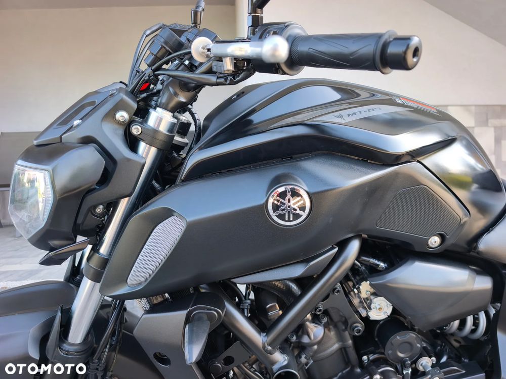 Yamaha MT - 6