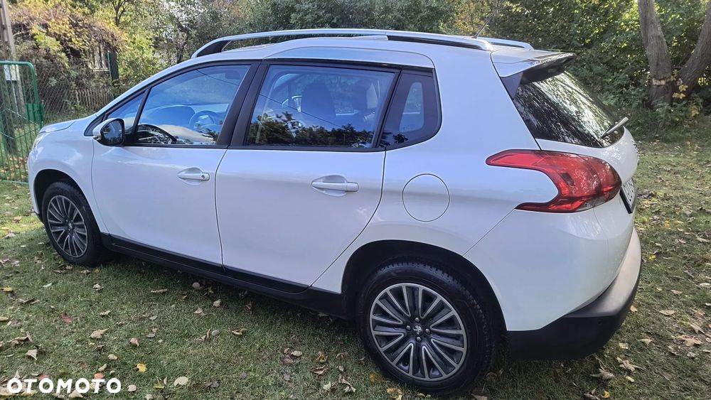 Peugeot 2008 - 6