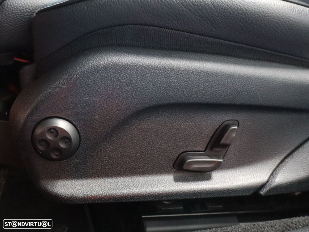 Mercedes-Benz E 300 de Exclusive Line - 26