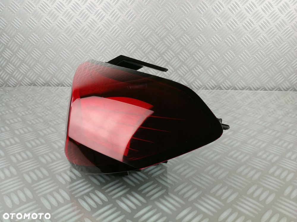 90194153 lampa prawa prawy tył tylna w błotnik OPEL CORSA F VI 6 2019- EURO - 3