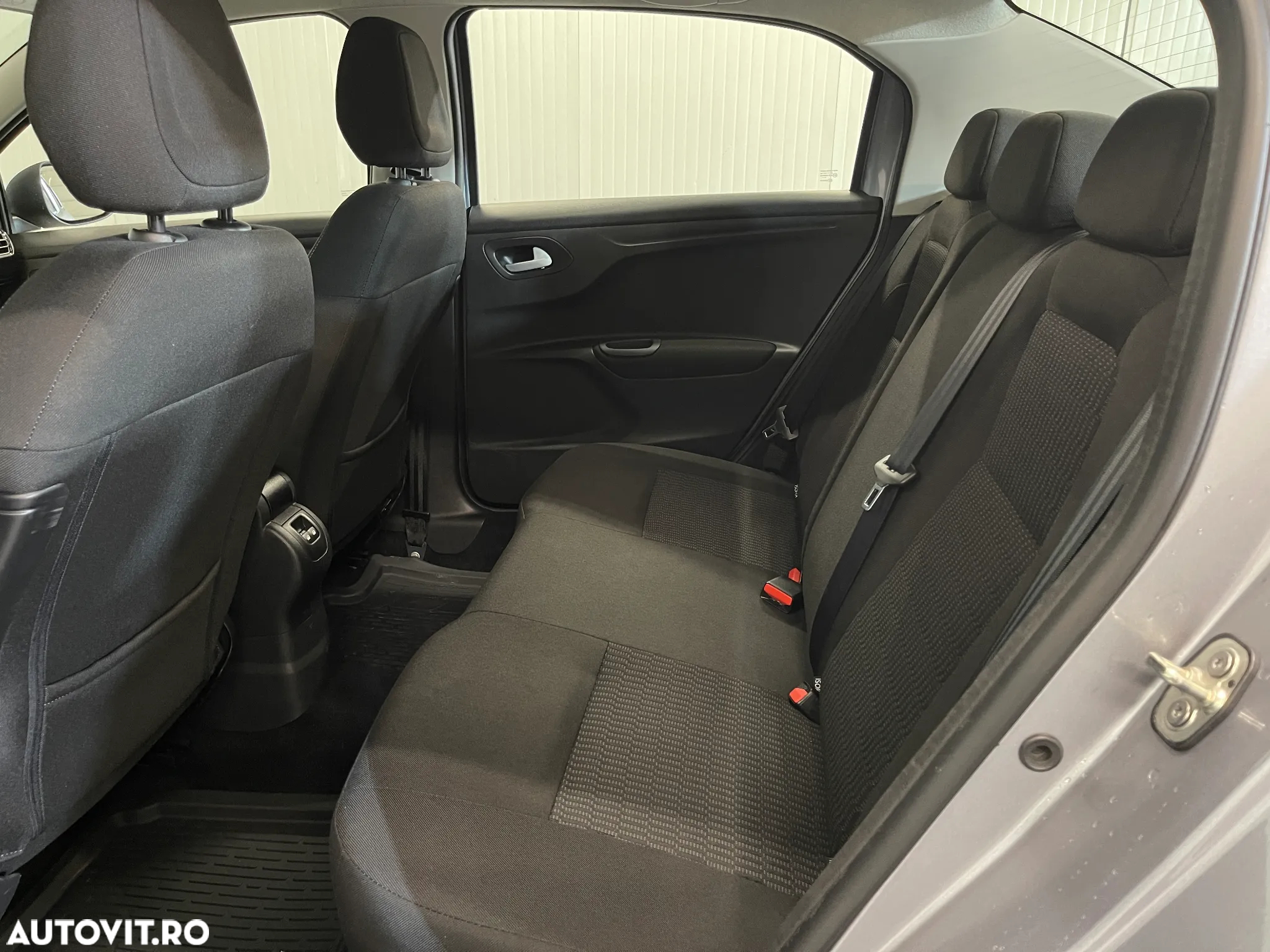 Peugeot 301 1.5 BlueHDI FAP Allure - 11