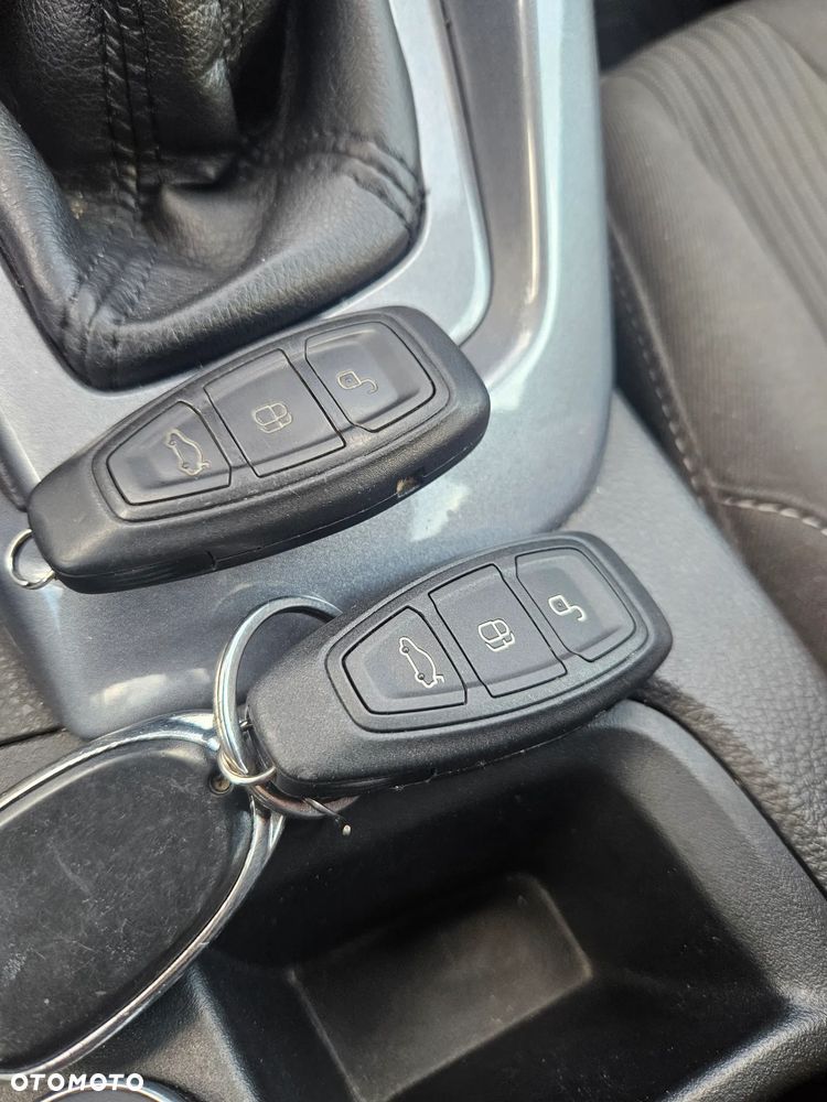 Ford Focus 1.6 EcoBoost Titanium - 13