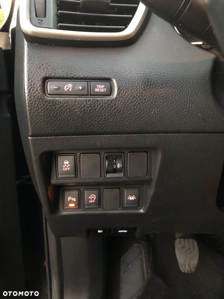 Nissan Qashqai 1.5 dCi N-Connecta - 35