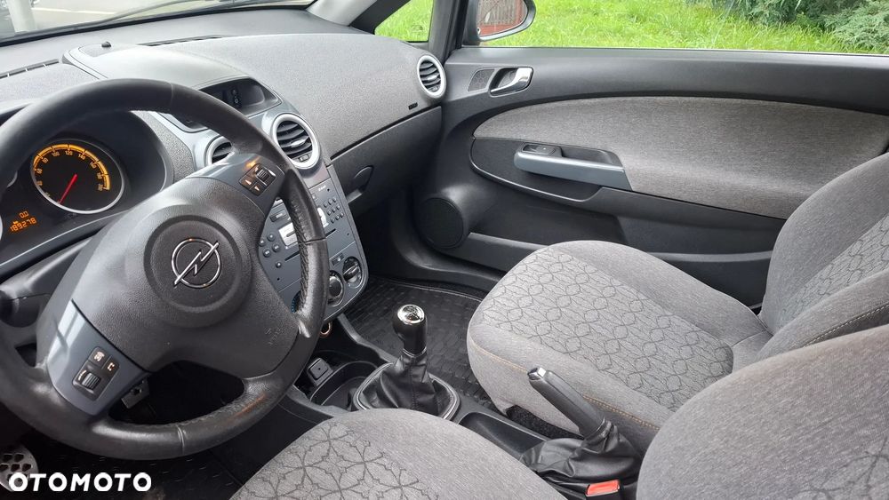 Opel Corsa - 21
