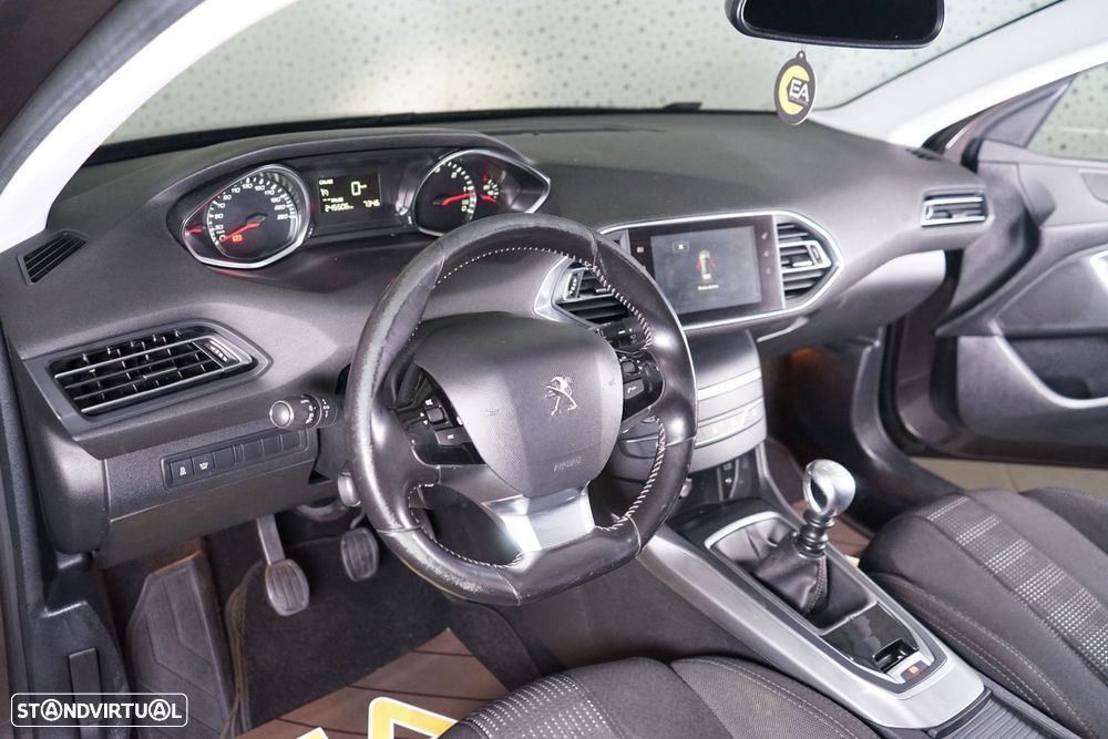 Peugeot 308 1.6 e-HDi Allure - 14