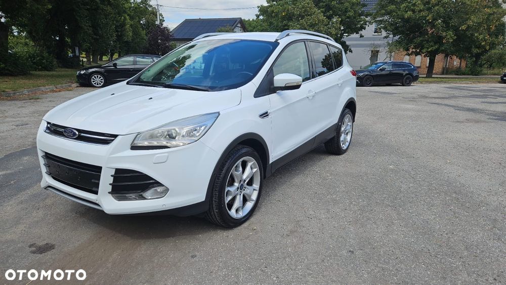 Ford Kuga - 1