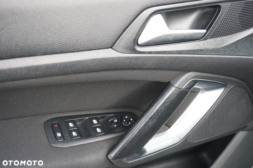 Peugeot 308 BlueHDi 120 EAT6 Stop & Start Allure - 21