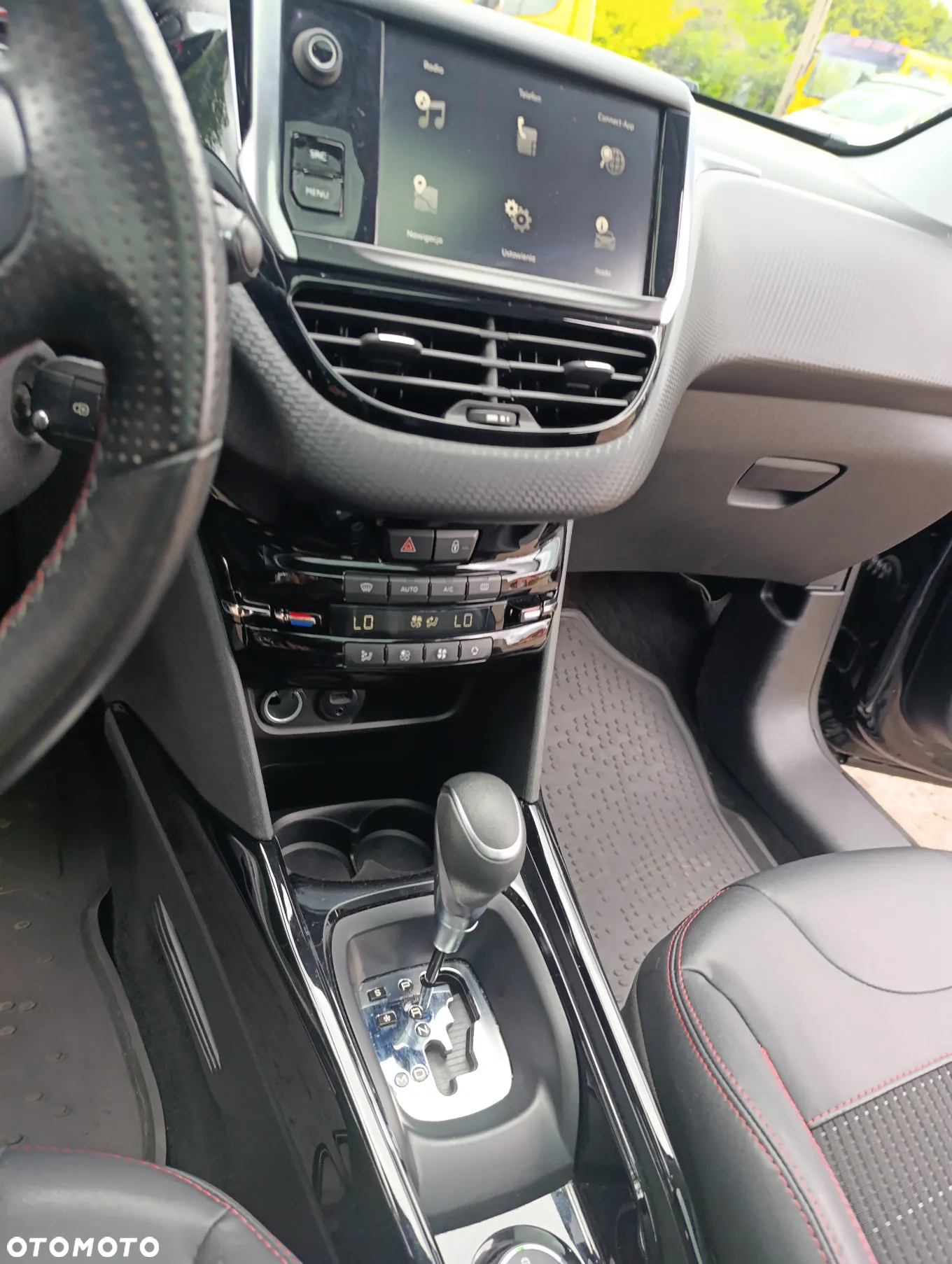 Peugeot 2008 PureTech 110 Stop&Start EAT6 GT-Line Edition - 27