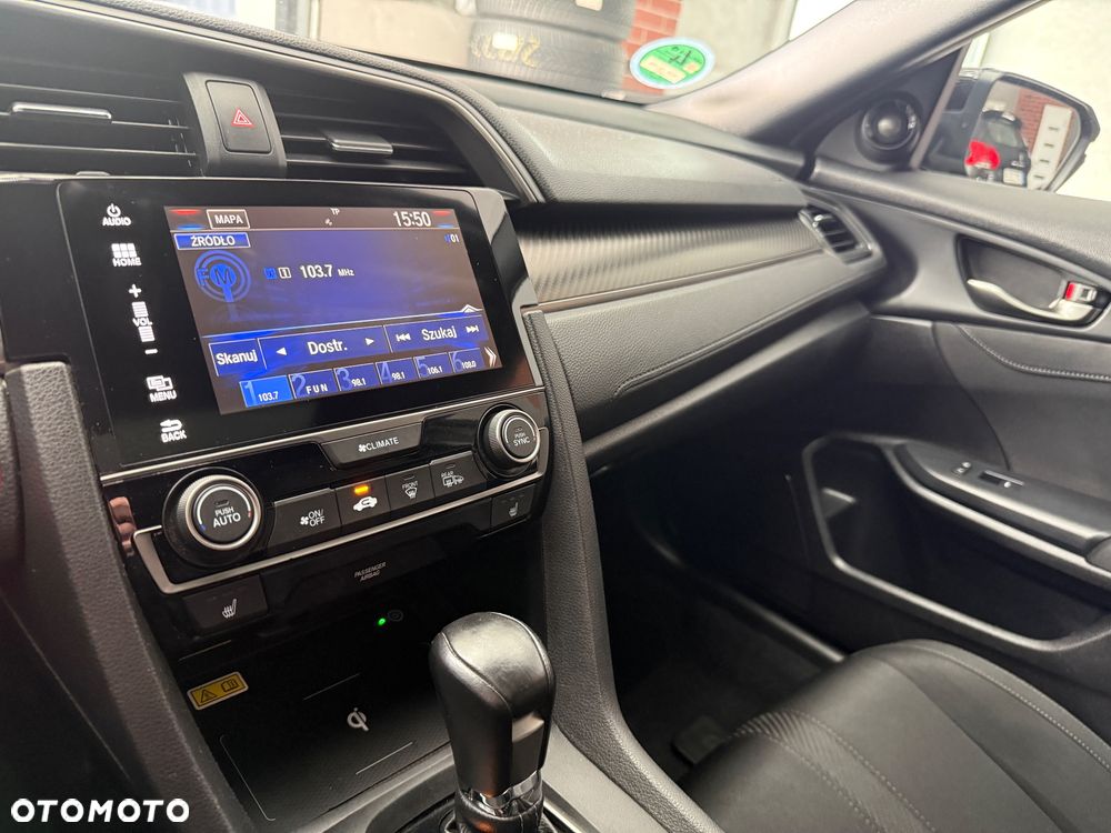 Honda Civic 1.5 i-VTEC Turbo CVT Sport - 21