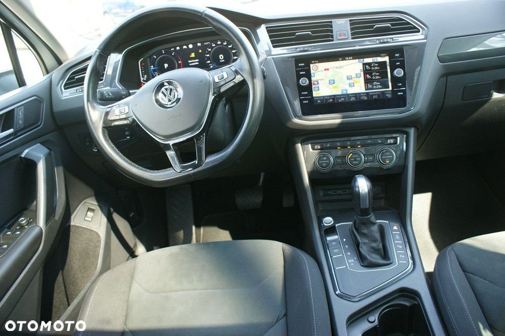 Volkswagen Tiguan - 9