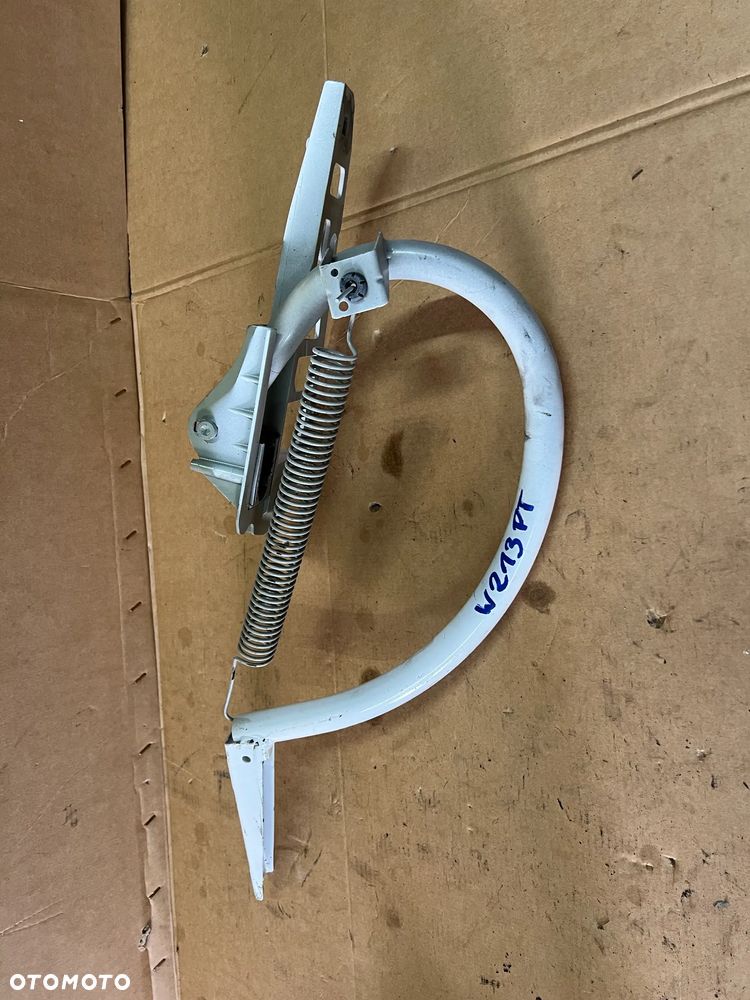 Zawias klapy bagażnika prawy tył Mercedes E-Klasa W213 A2137500428 - 2