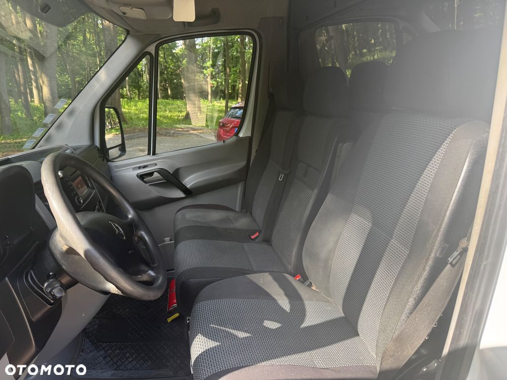 Mercedes-Benz Sprinter - 6