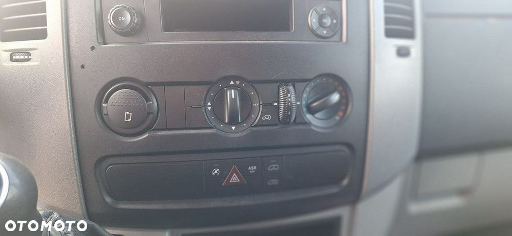 Volkswagen Crafter - 11