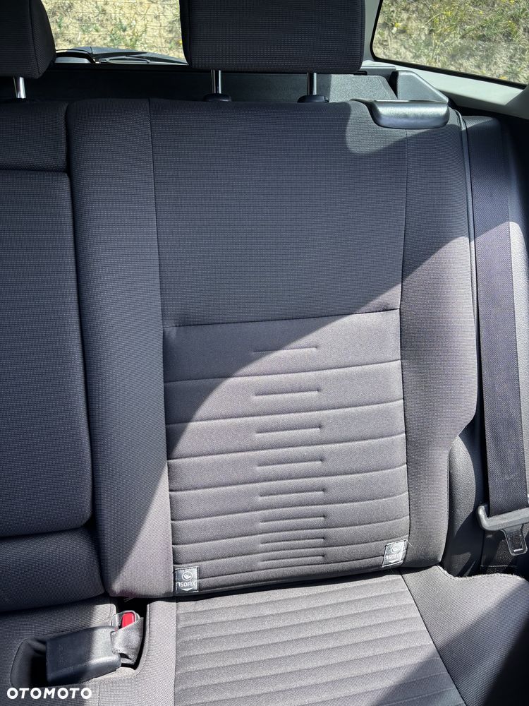 Toyota Auris 1.6 Prestige - 13