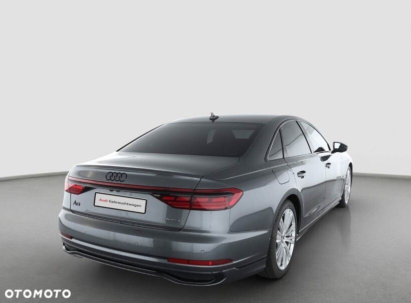 Audi A8 - 2