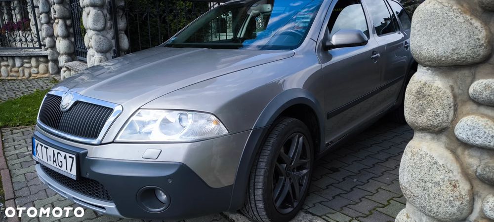 Skoda Octavia Scout 2.0 TDI DPF - 26