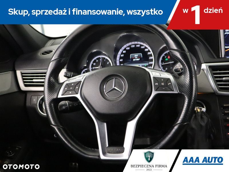 Mercedes-Benz Klasa E - 18