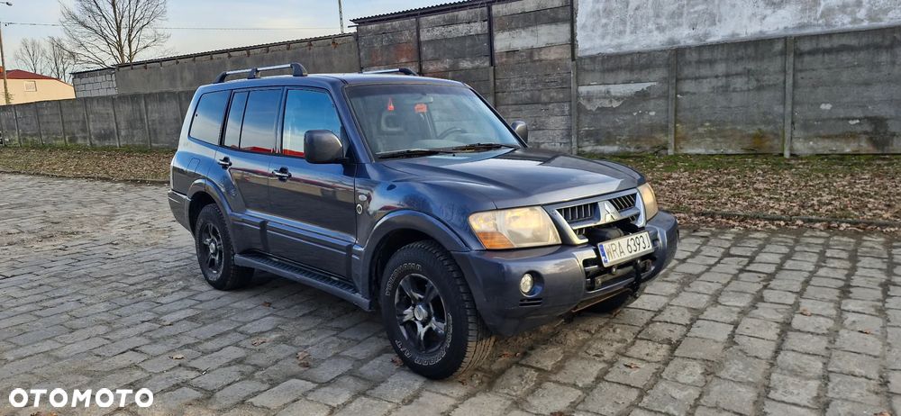 Mitsubishi Pajero - 1