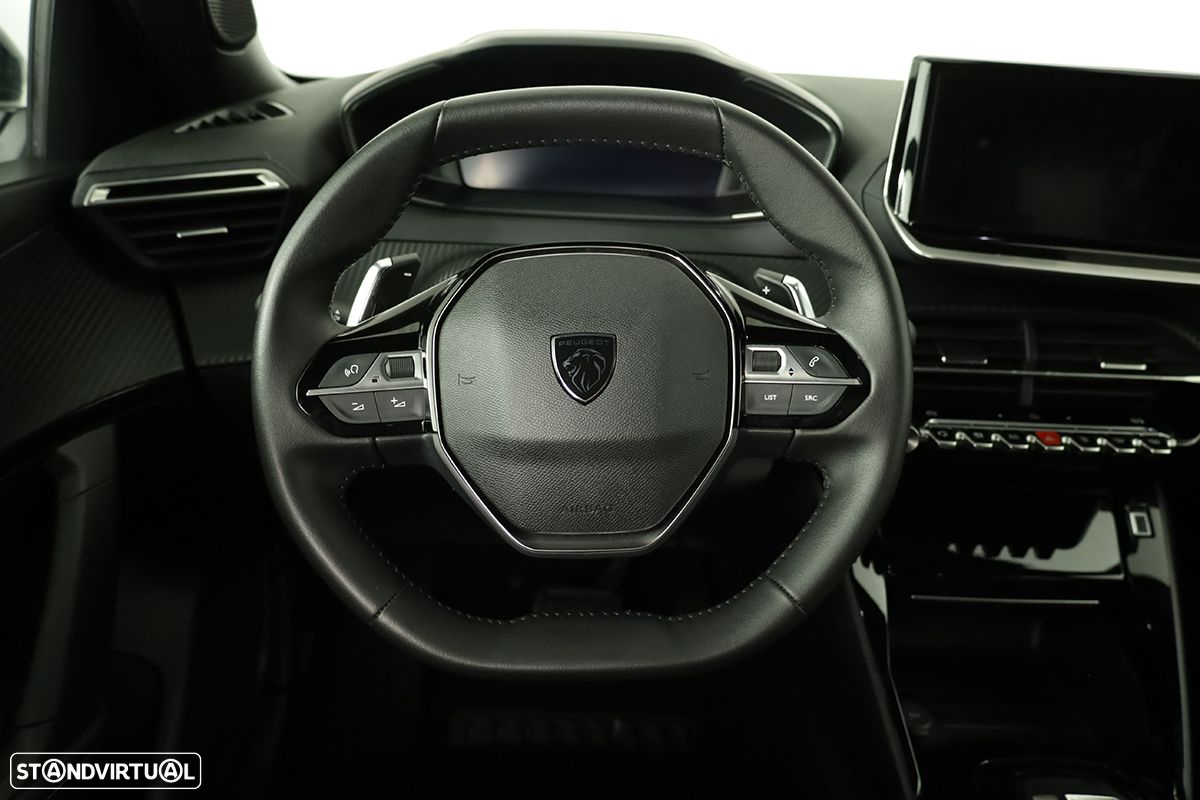 Peugeot 2008 1.2 PureTech Allure EAT8 - 15