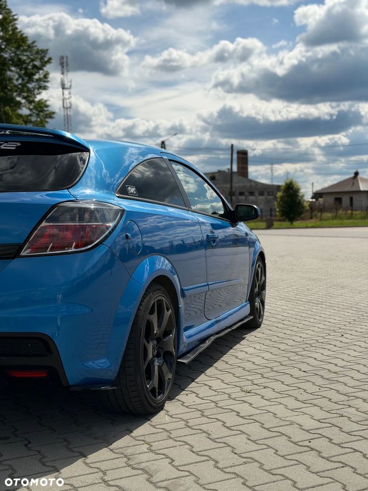 Opel Astra 2.0 T OPC - 8