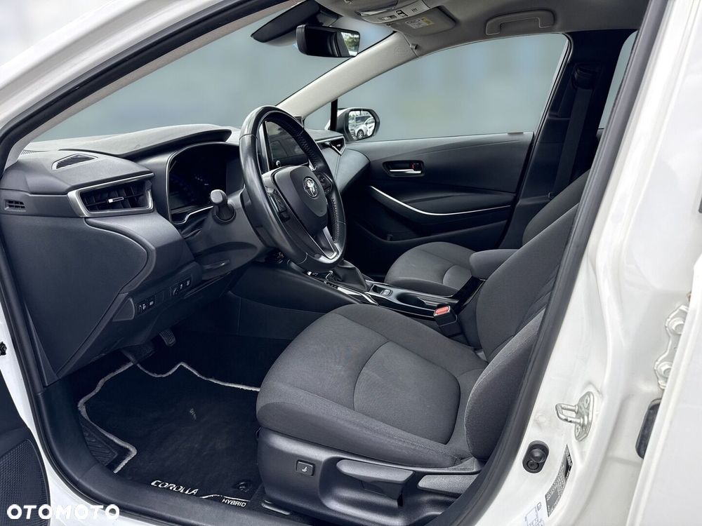 Toyota Corolla 1.8 Hybrid Comfort - 10