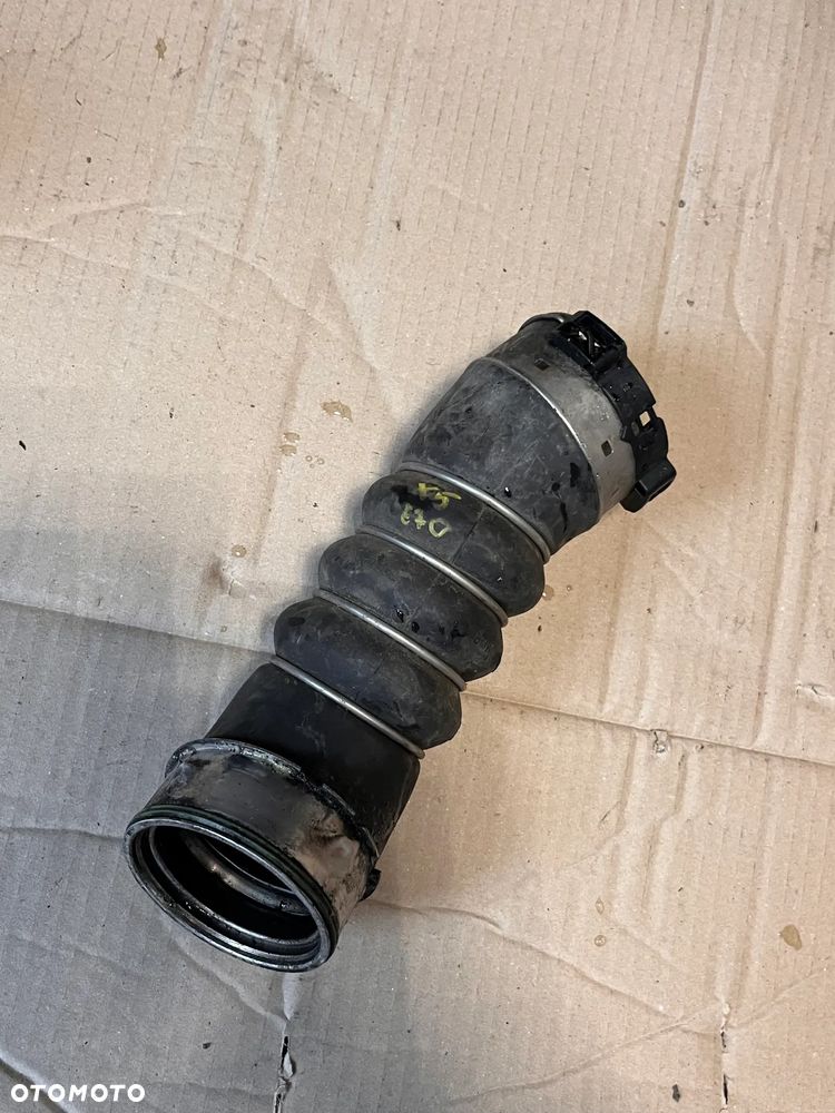 BMW E70 X5 LIFT 3.0d N57 Rura Intercoolera 7807985 - 1