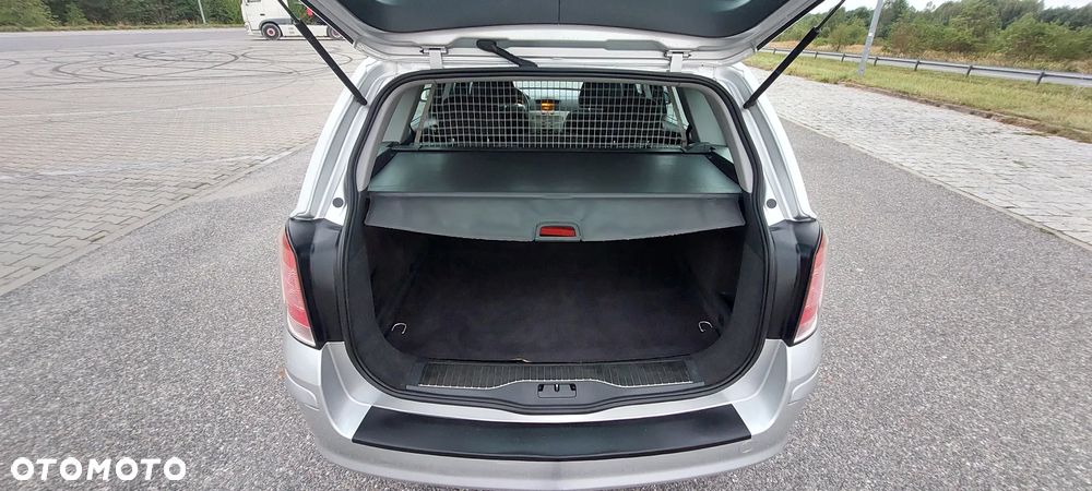 Opel Astra III 1.7 CDTI - 26