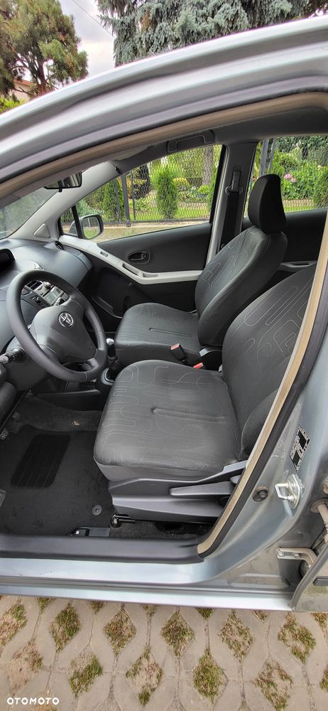 Toyota Yaris 1.0 Luna - 5