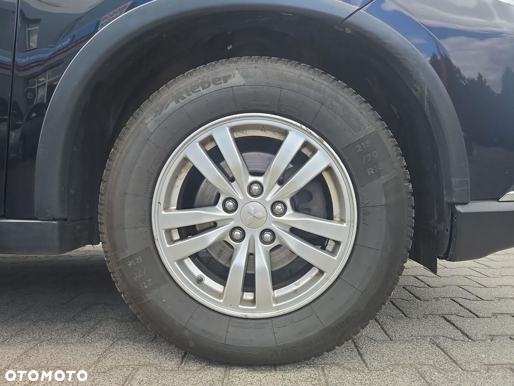 Mitsubishi Outlander 2.0 Intense 4WD CVT - 25
