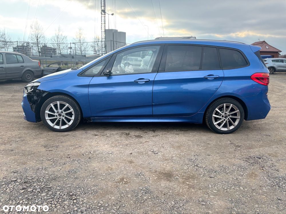 BMW Seria 2 220d GT xDrive M Sport - 9