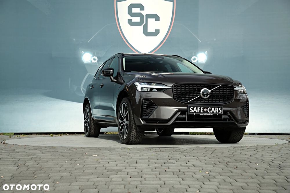 Volvo XC 60 T8 Plug-In Hybrid AWD Ultimate Dark - 12