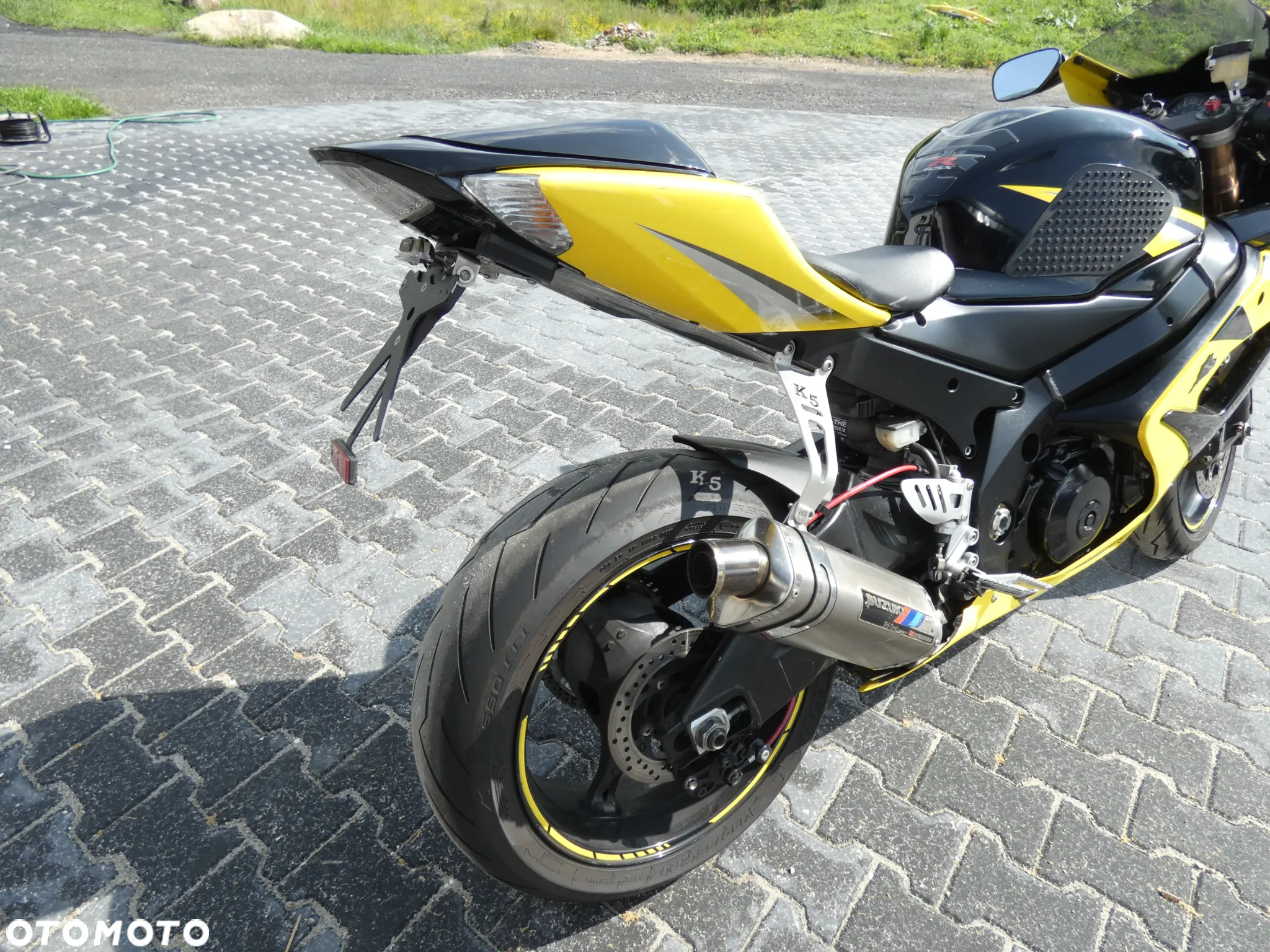 Suzuki GSX-R - 10