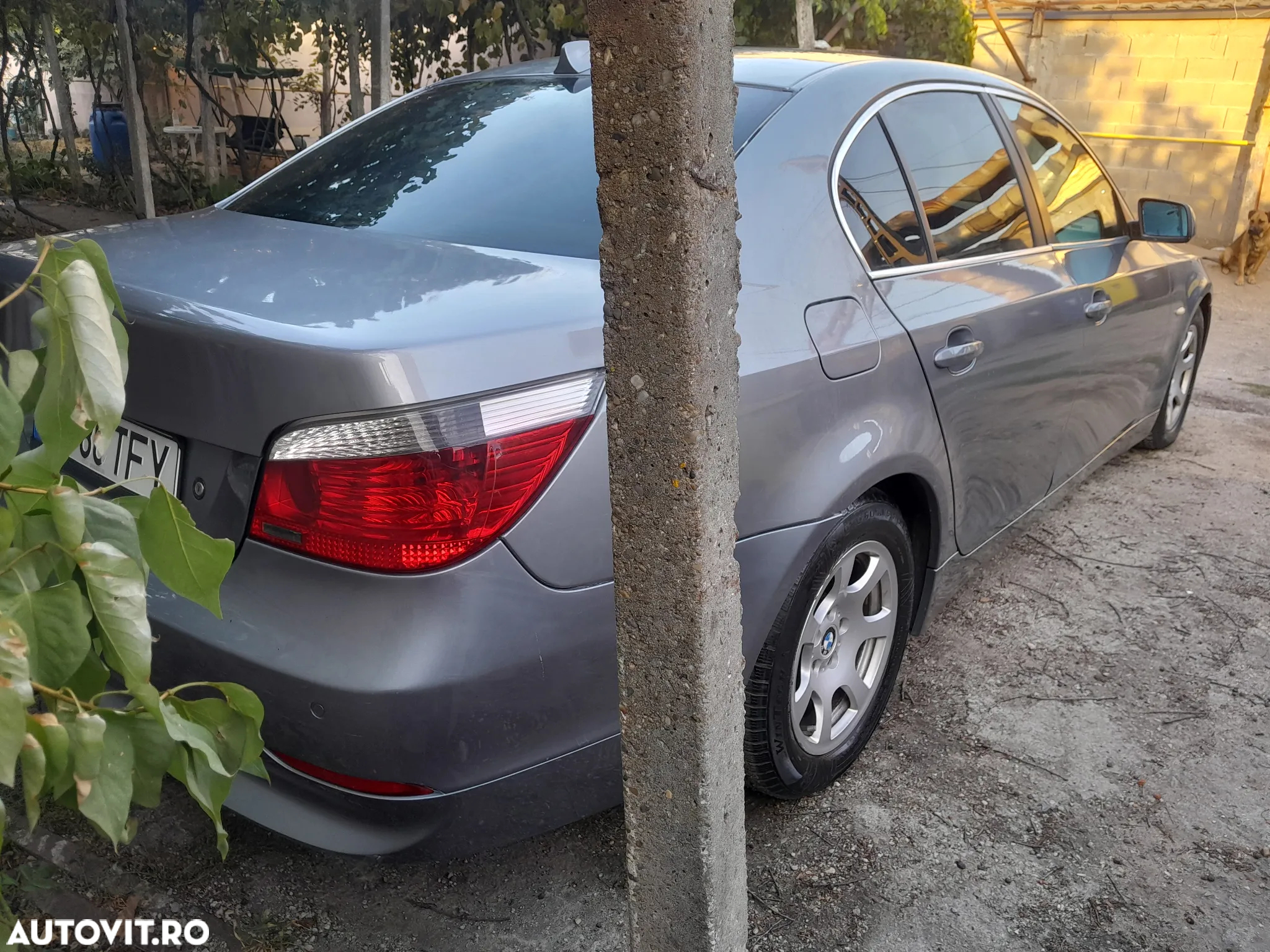 BMW Seria 5 520d Touring - 2
