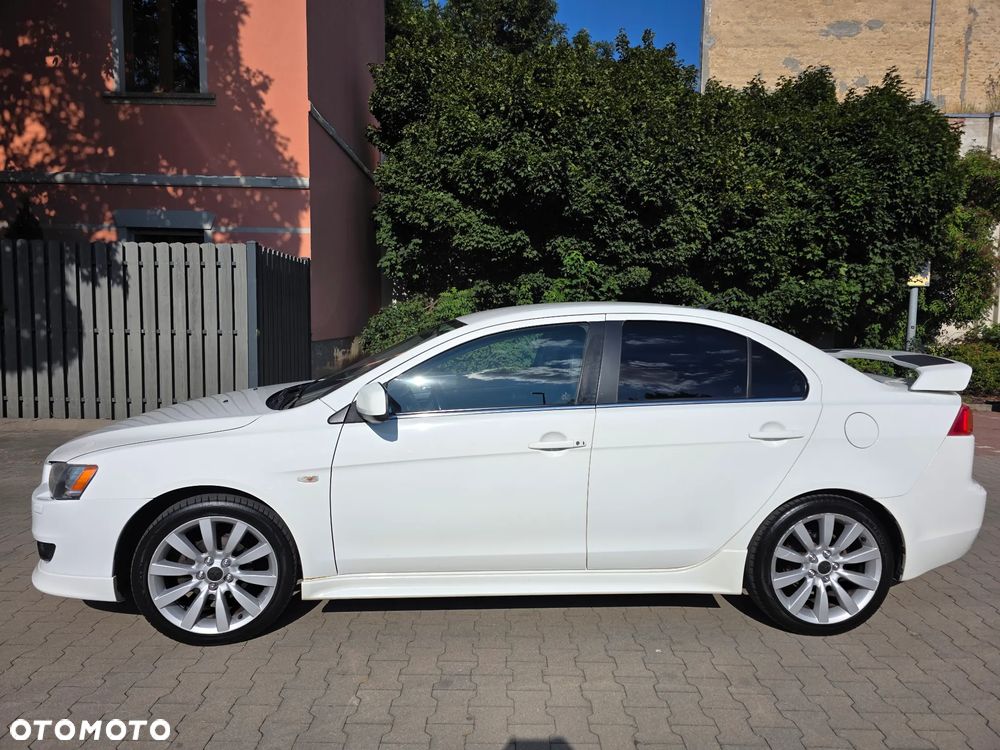 Mitsubishi Lancer 1.8 Instyle NAVI CVT - 1
